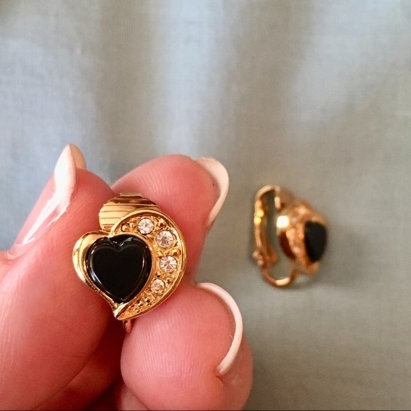 Avon Other - Vintage Avon Black 'Onyx Heart' Clip On (1994)